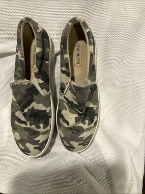 Steve Madden Camouflage Slip-On Sneakers in Green and Tan